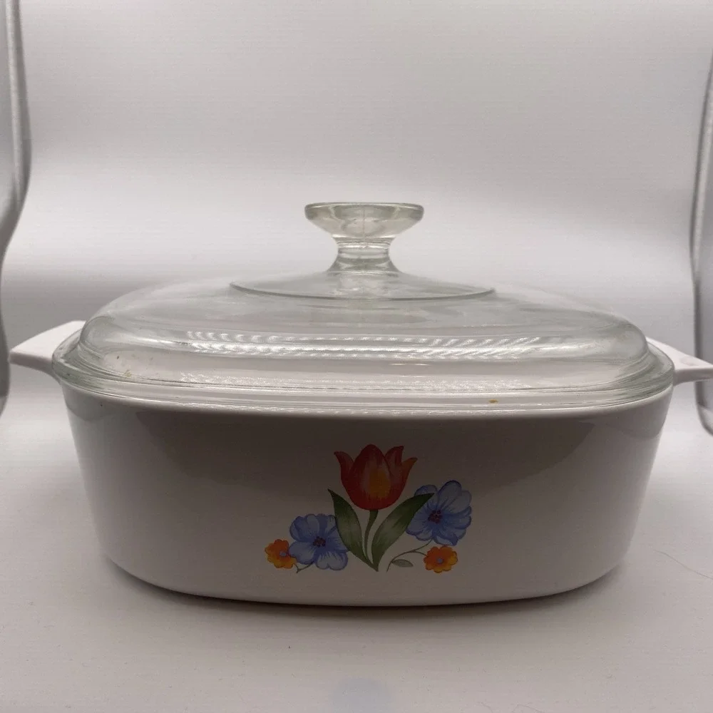 Corning Ware Fresh Cut Tulip Baking Dish W/Lid 2L Made In The USA Vintage